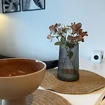 Helles City-apartment Mit Tiefgarage & Wlan - In Zentraler Lage In Osnabrück