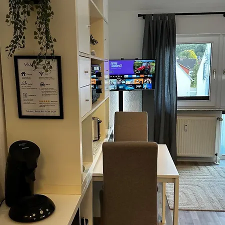 Helles City-apartment Mit Tiefgarage & Wlan - In Zentraler Lage In Apartmán