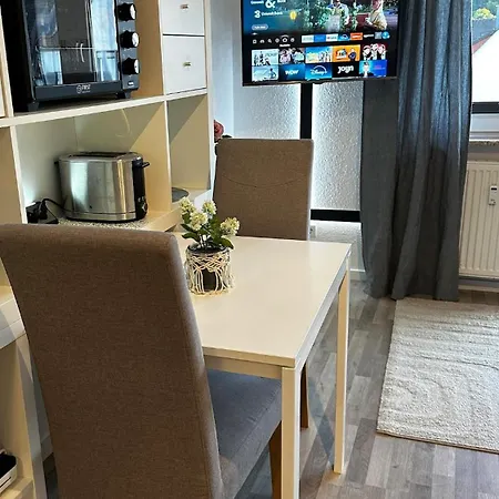 Daire Helles City-apartment Mit Tiefgarage & Wlan - In Zentraler Lage In