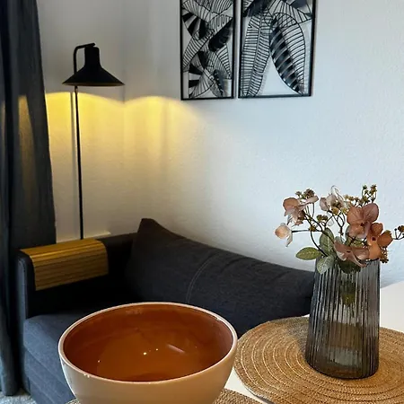 Helles City-apartment Mit Tiefgarage & Wlan - In Zentraler Lage In Daire Osnabrück