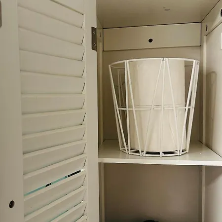 Daire Helles City-apartment Mit Tiefgarage & Wlan - In Zentraler Lage In *
